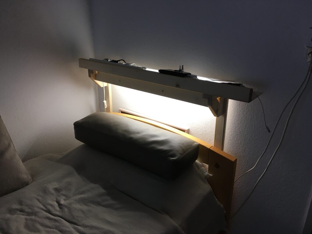 Bettkopfablage IMG 8850 1024x768