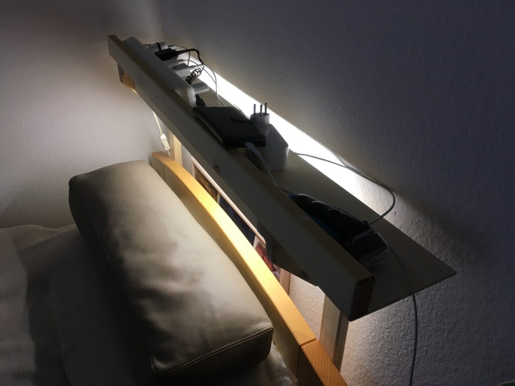 Bettkopfablage IMG 8851 1024x768