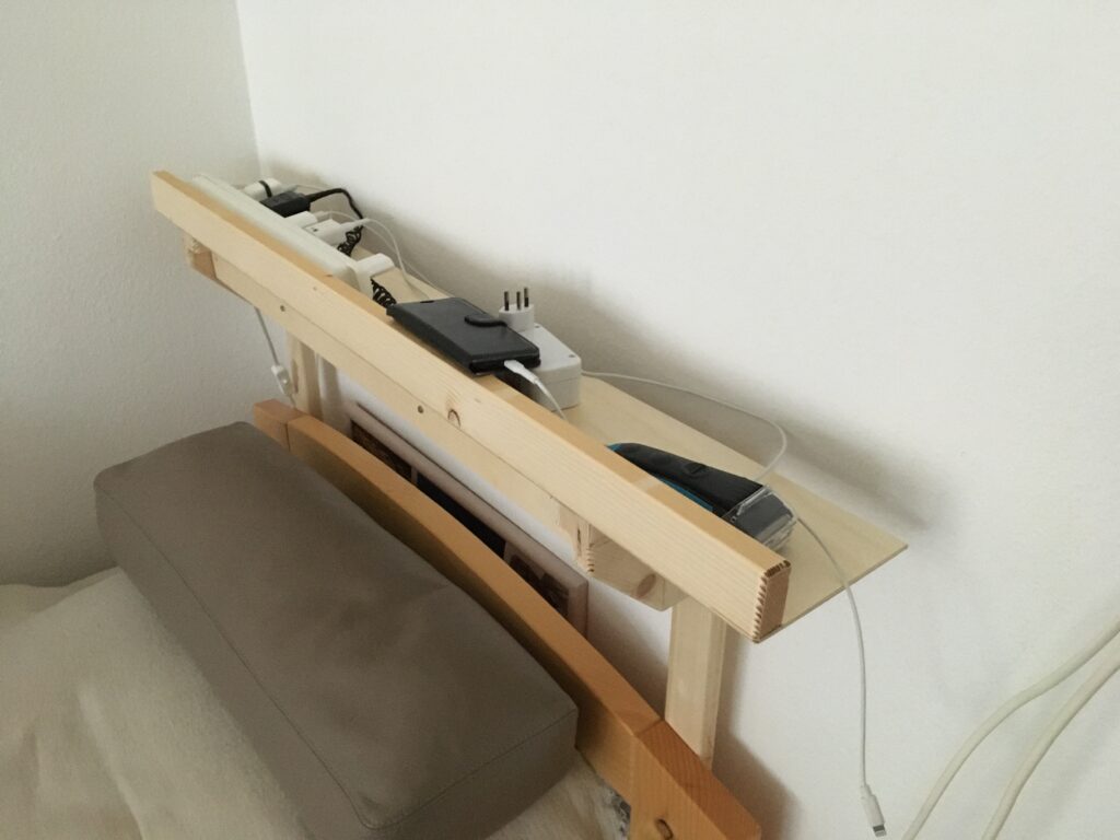 Bettkopfablage IMG 8852 1024x768